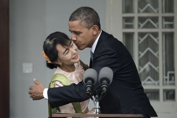 Most Memorable Kisses of Top Political Figures Most Memorable Kisses of Top Political Figures - Sputnik International