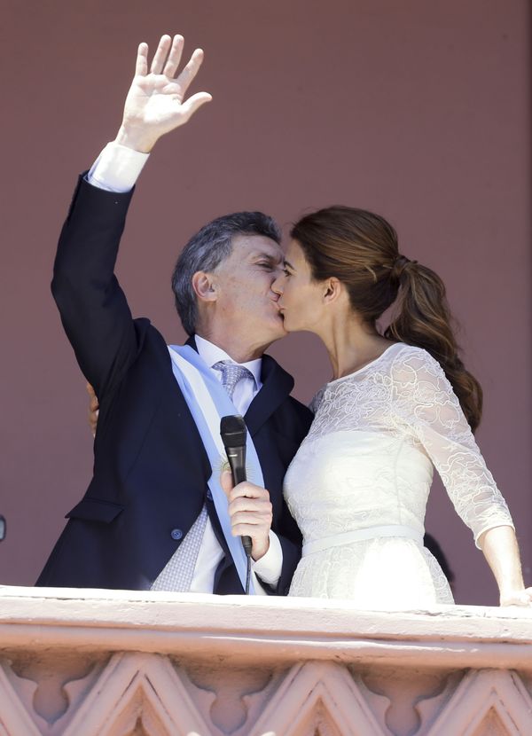 Most Memorable Kisses of Top Political Figures Most Memorable Kisses of Top Political Figures - Sputnik International