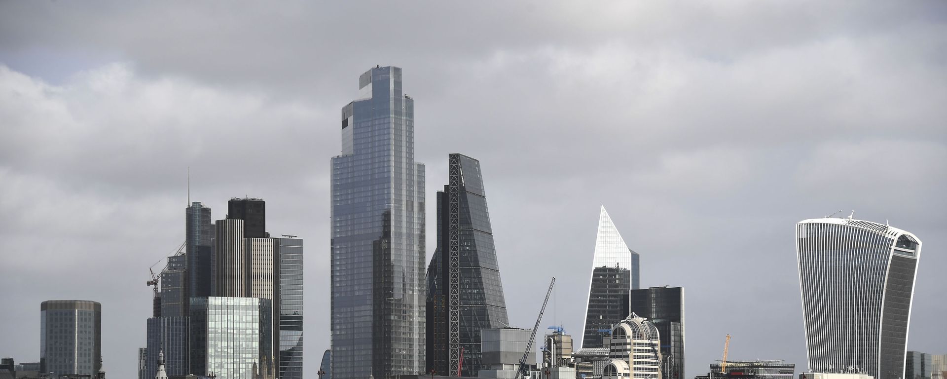 Skyline of City of London on a cloudy day Skyline of City of London on a cloudy day - Sputnik International, 1920, 08.10.2020