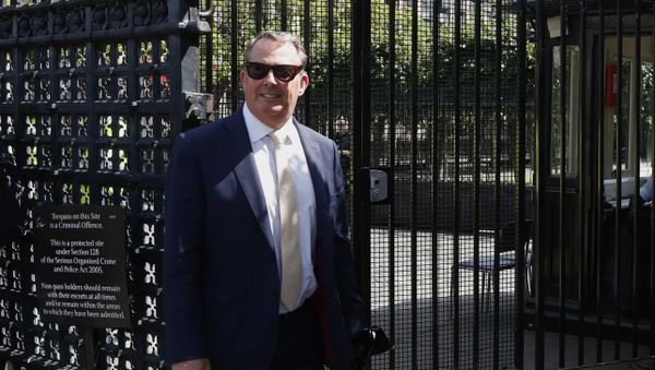 British politician Liam Fox arrives at Parliament in London, Tuesday, 2 June 2020 - Sputnik International