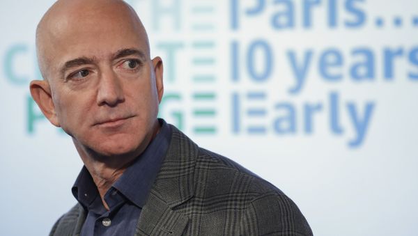 FILE - In this Sept. 19, 2019 file photo, Amazon CEO Jeff Bezos speaks during his news conference at the National Press Club in Washington. On Monday, Feb. 4, 2020 - Sputnik International