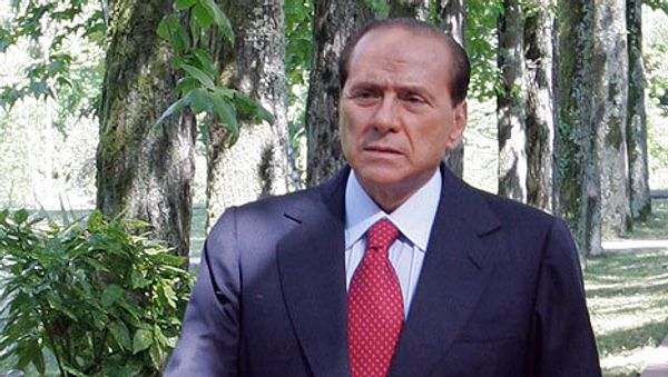 Berlusconi in hospital after Milan attack - Sputnik International