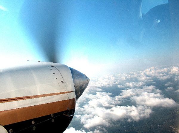 Brazilian air force joins hunt for missing Air France plane Brazilian air force joins hunt for missing Air France plane - Sputnik International