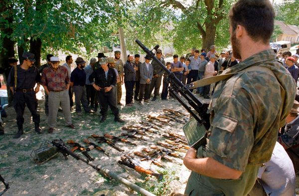  Large arms cache found in Chechnya  - Sputnik International