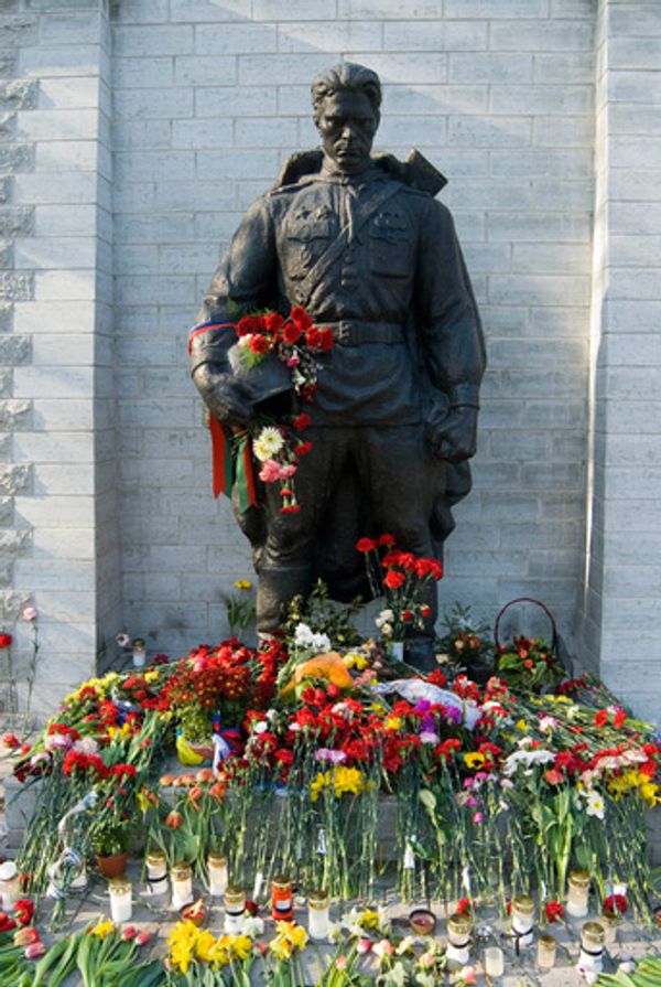 Russia urges Estonia to probe vandalism of Soviet war memorial Russia urges Estonia to probe vandalism of Soviet war memorial - Sputnik International
