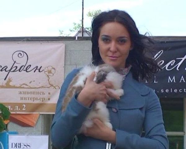 Glamour in the zoo: rabbits, chinchillas and owls take to the catwalk - Sputnik International