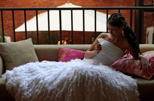  Chinese bride wears world's longest wedding gown - Sputnik International
