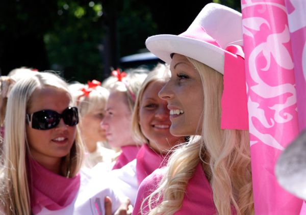 Blonde girls parade in Riga - Sputnik International