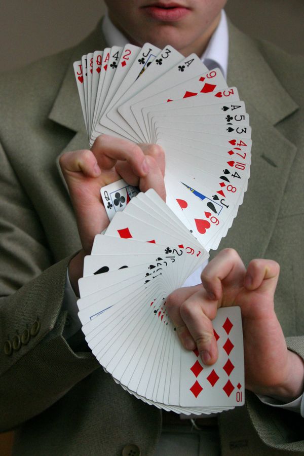 Open contest of the Moscow salon trick and micro-magic juggler club at the Central Artworkers House - Sputnik International
