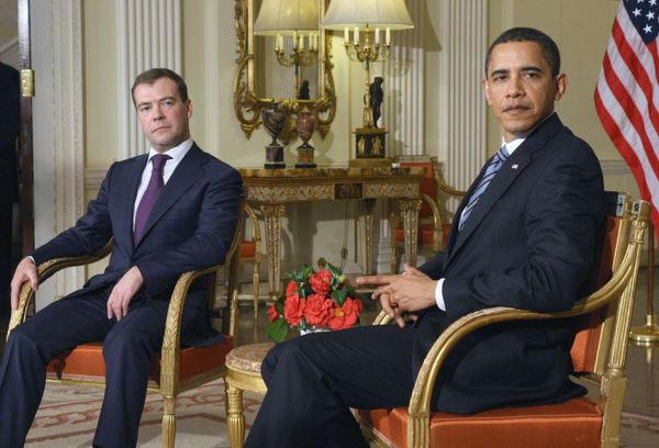 Dmitry Medvedev and Barack Obama during G20 press-conference Dmitry Medvedev and Barack Obama during G20 press-conference - Sputnik International