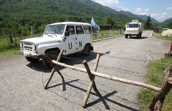 UN military observers and Russian peacekeeping troops in Abkhazia - Sputnik International