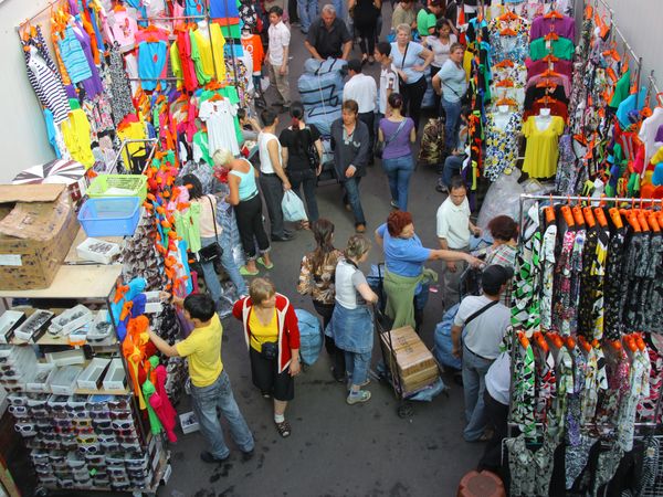 Moscow mayor says notorious market will not reopen - Sputnik International