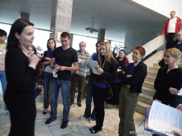 First graduates of multimedia journalism receive certificates in Moscow  - Sputnik International