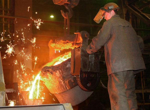 VSMPO-AVISMA's net profit down 5% to $54.5 mln in 1H09 - Sputnik International
