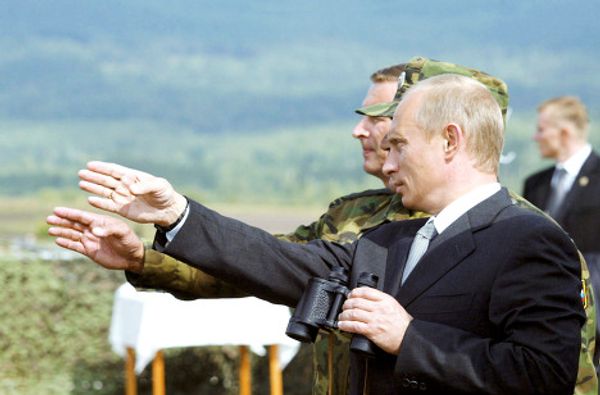 Putin visiting the 212nd regional training center of the Siberian Military District - Sputnik International
