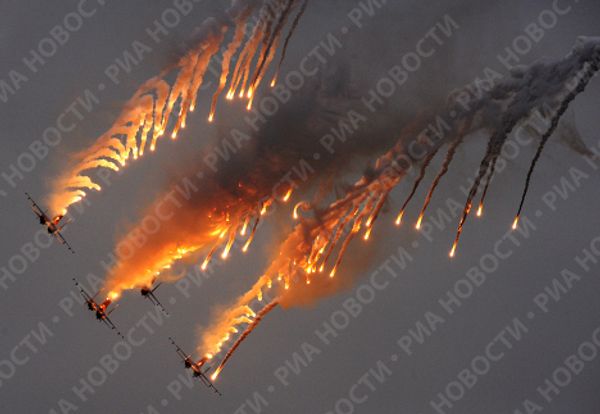 Conclusion of the MAKS-2009 air show near Moscow   - Sputnik International