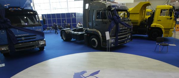 Russian truck manufacturer KamAZ is working on the development of autopilot technology, with heavy duty testing set to begin at a Moscow test track in June. Russian truck manufacturer KamAZ is working on the development of autopilot technology, with heavy duty testing set to begin at a Moscow test track in June. - Sputnik International