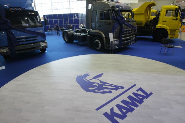 While serving as the workhorse of the military's truck fleet, Russian truck maker Kamaz has also been busy modernizing its civilian vehicle offerings. - Sputnik International