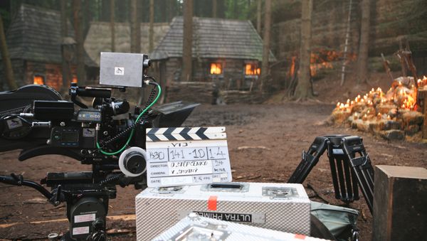 Filming begins in Moscow on MMM pyramid scheme movie - Sputnik International