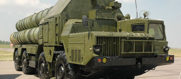 An S-300 surface-to-air missile system - Sputnik International