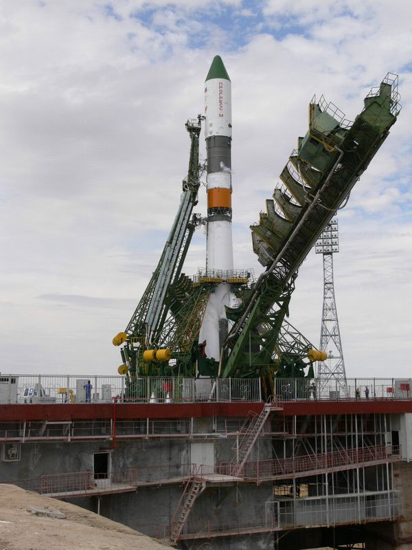 Soyuz spacecraft blasts off to space station - Sputnik International