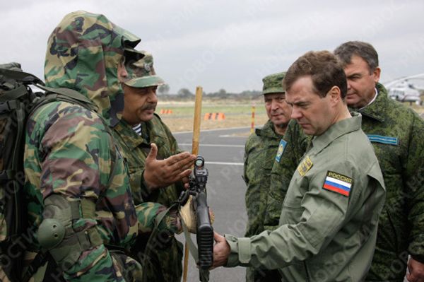 President Medvedev visits Baltic Fleet’s Khmelyovka firing range President Medvedev visits Baltic Fleet’s Khmelyovka firing range - Sputnik International