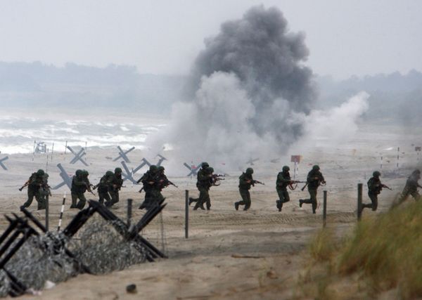 Zapad (West) 2009 strategic military exercise Zapad (West) 2009 strategic military exercise - Sputnik International