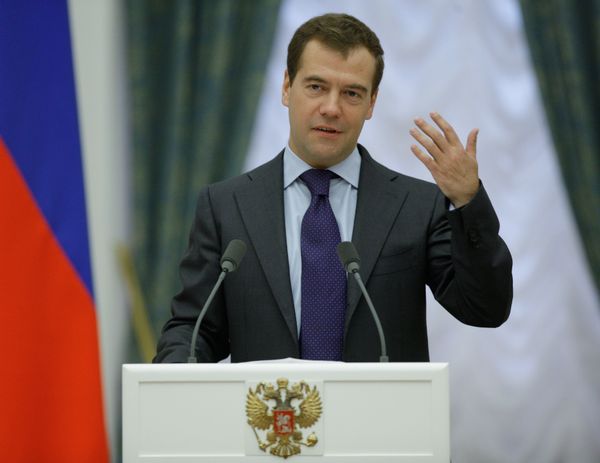 Dmitry Medvedev - Sputnik International