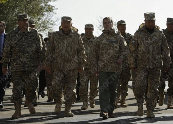President Medvedev at CSTO military exercise - Sputnik International