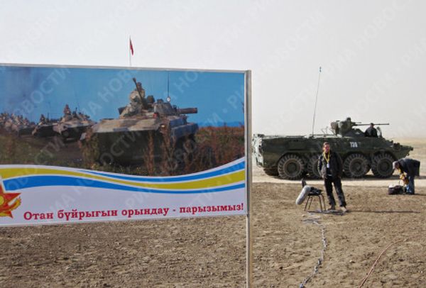 President Medvedev at CSTO military exercise - Sputnik International