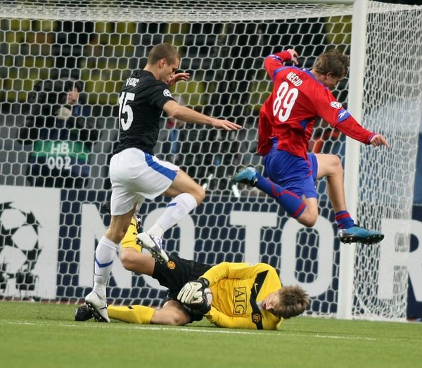 Man Utd grind out narrow win over CSKA in Moscow - Sputnik International