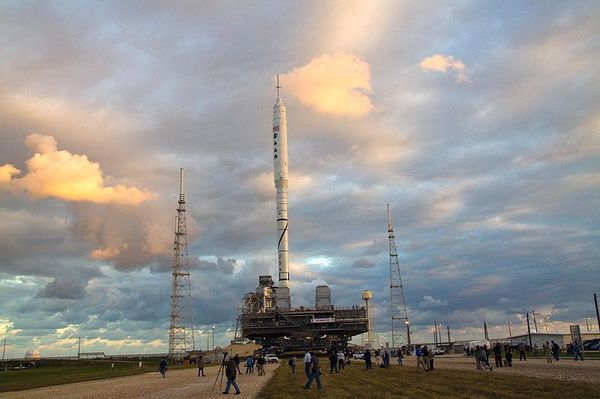 US Ares rocket launch delayed by bad weather, reset for Wednesday - Sputnik International