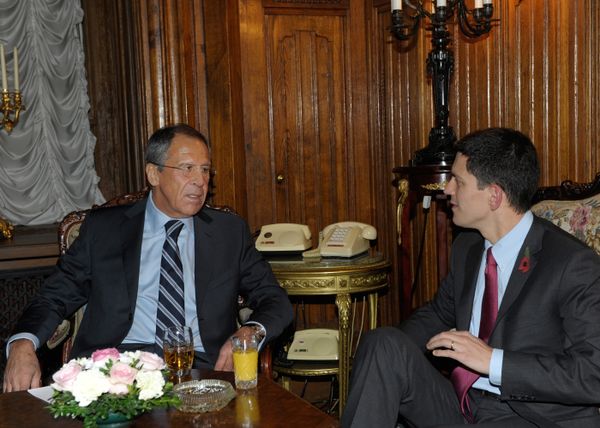 Russian Foreign Minister Sergei Lavrov meets with British Secretary of State for Foreign and Commonwealth Affairs David Miliband - Sputnik International