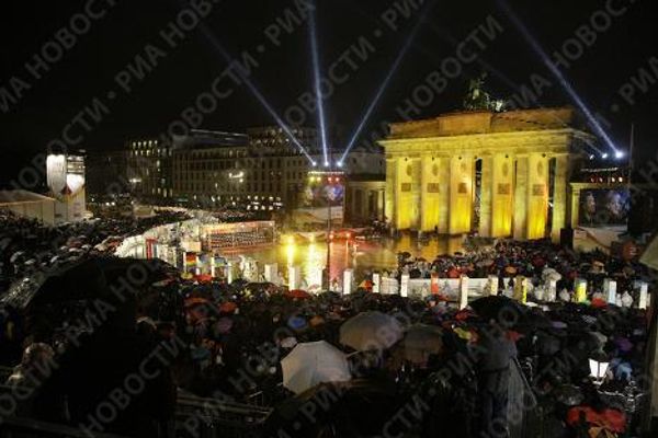 20th anniversary of fall of Berlin Wall - Sputnik International