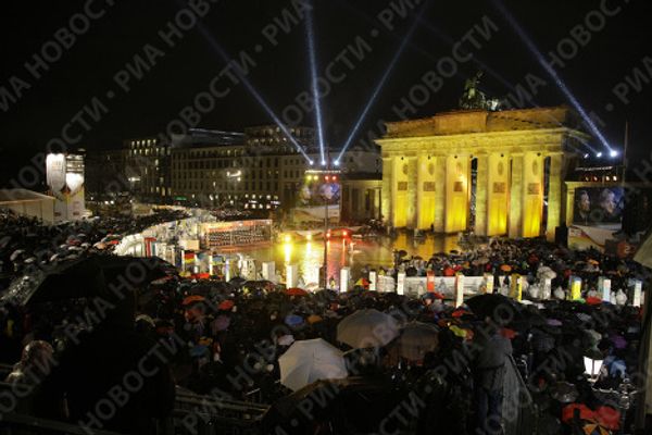 Celebrations of the fall of the Berlin Wall - Sputnik International