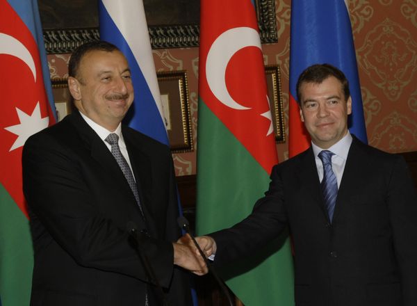 Aliyev will pay a working visit to Russia on an invitation from Medvedev - Sputnik International