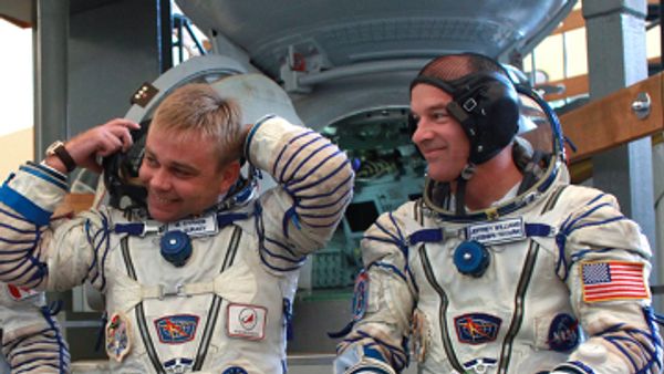 A two-day final exams session must confirm the readiness of cosmonauts and astronauts for the space flight planned for the second half of December 2009 - Sputnik International