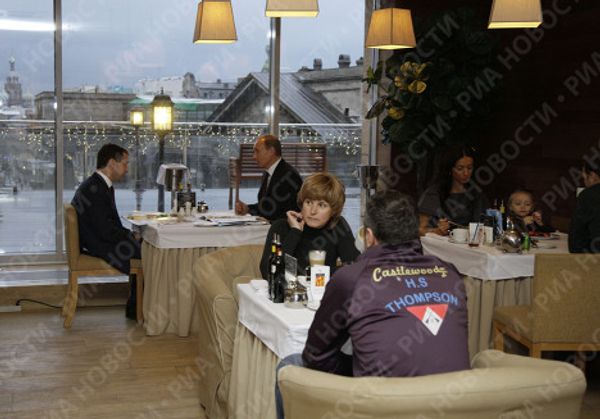 President Medvedev and Prime Minister Putin visit St. Petersburg President Medvedev and Prime Minister Putin visit St. Petersburg - Sputnik International