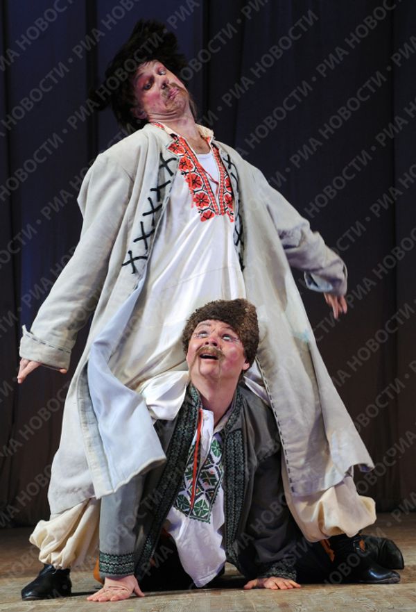 The Igor Moiseyev Dance Company performing the Night on Bald Mountain ballet based on Nikolai Gogol’s works - Sputnik International