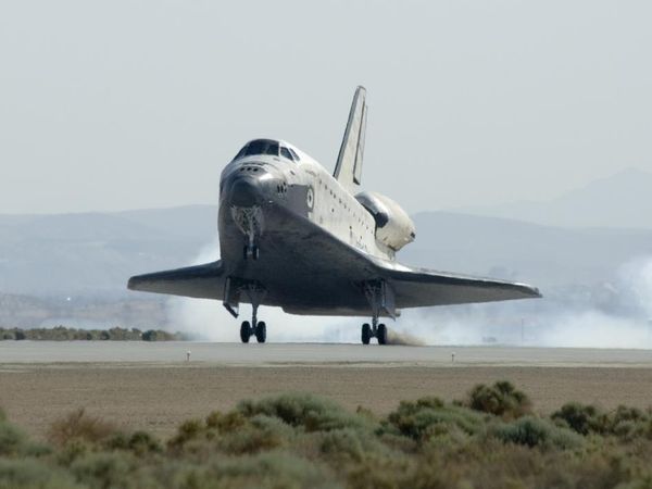  Atlantis shuttle returns from space station  - Sputnik International