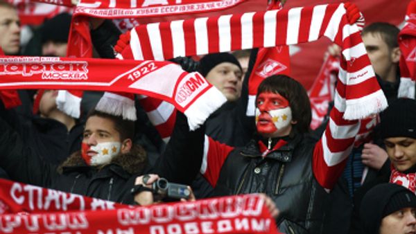 Top Russian football official says police beat fans in Petersburg - Sputnik International