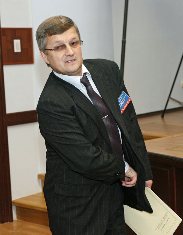 Deputy Rosoboronexport general director Viktor Komardin Deputy Rosoboronexport general director Viktor Komardin - Sputnik International