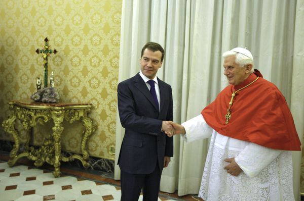 Russia establishes diplomatic relations with Vatican - Sputnik International