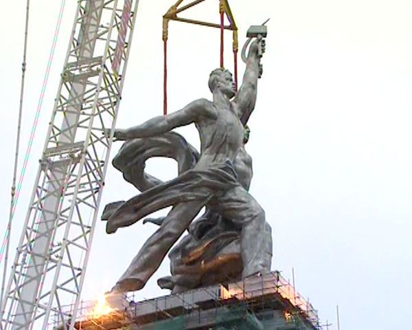 The Worker and the Collective Farm Woman by Vera Mukhina - Sputnik International
