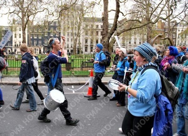 Thousands join the Green march in London - Sputnik International