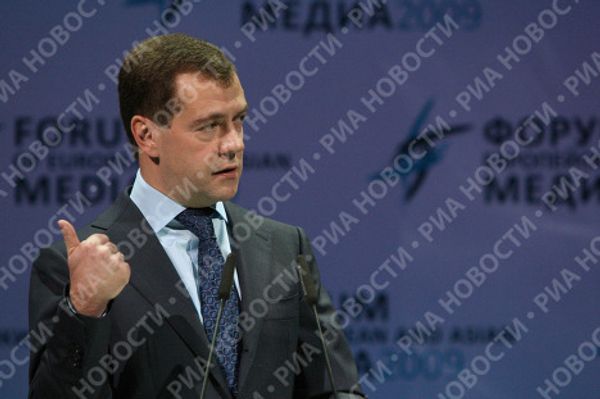 Dmitry Medvedev attends European and Asian media forum Dmitry Medvedev attends European and Asian media forum - Sputnik International
