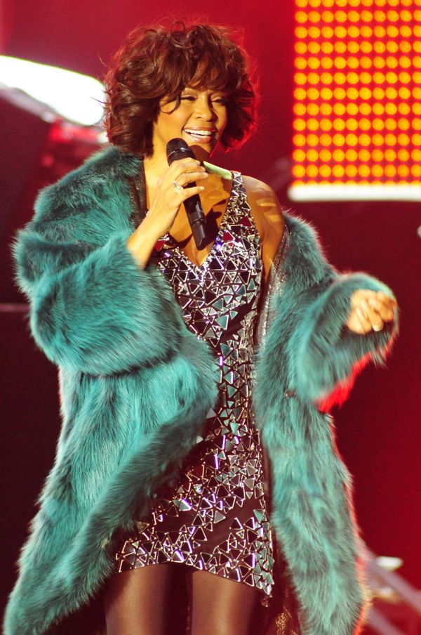 Diva Whitney Houston performs in Moscow Diva Whitney Houston performs in Moscow - Sputnik International