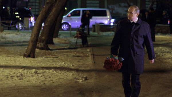 Perm tragedy reflects all vices of Russian bureaucracy - Putin - Sputnik International