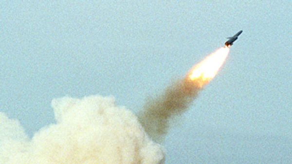 India successfully test fires nuclear-capable missile - Sputnik International