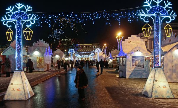 New Year lights on the streets of St. Petersburg - Sputnik International